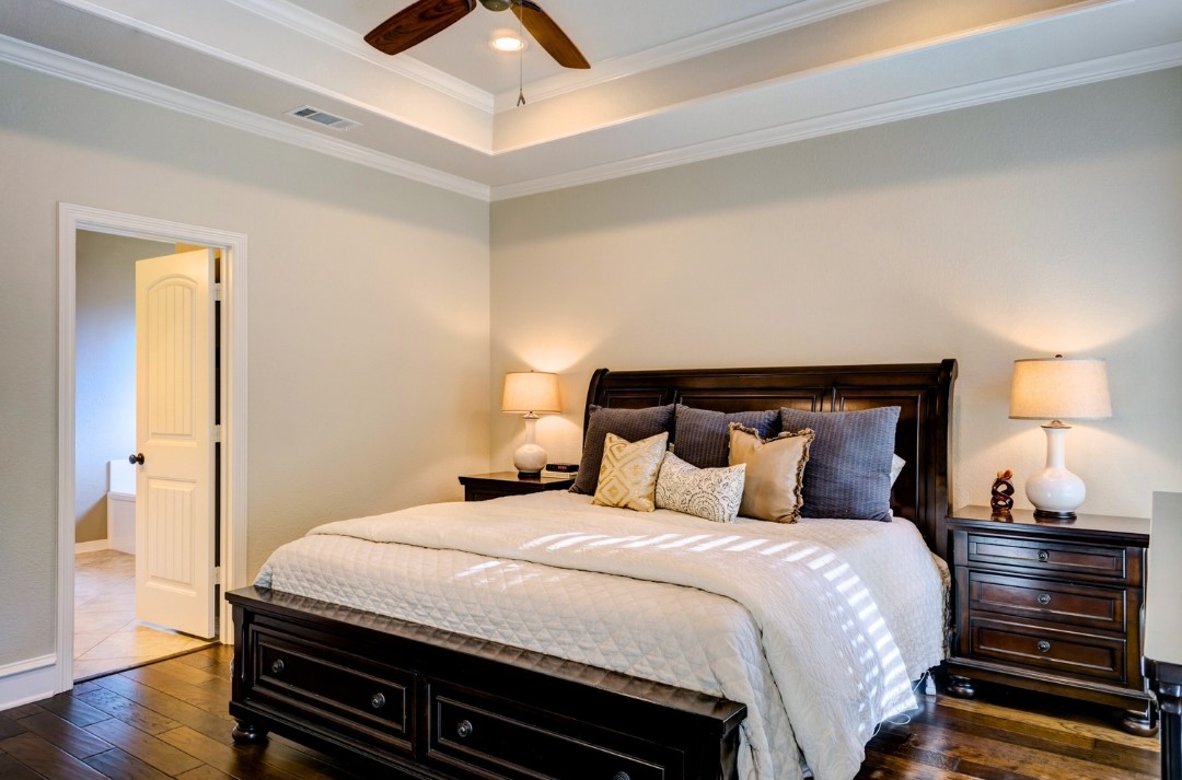 bedroom interior featured image