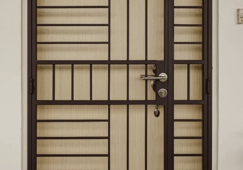 HDB gate